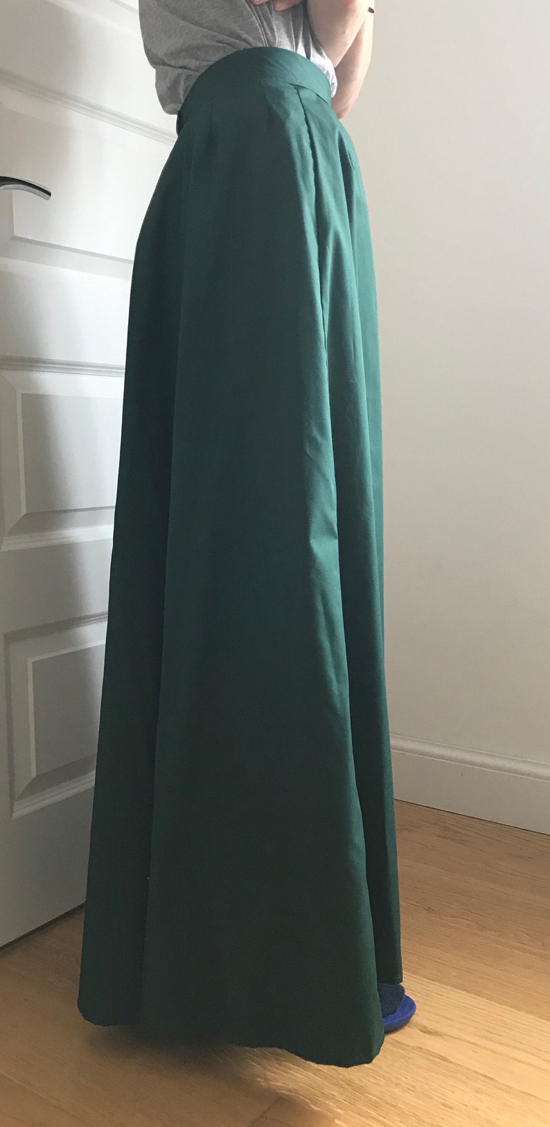 Late Victorian style 1890s ladies Skirt, full length, navy/royal blue, sizes 4-30 bottle green