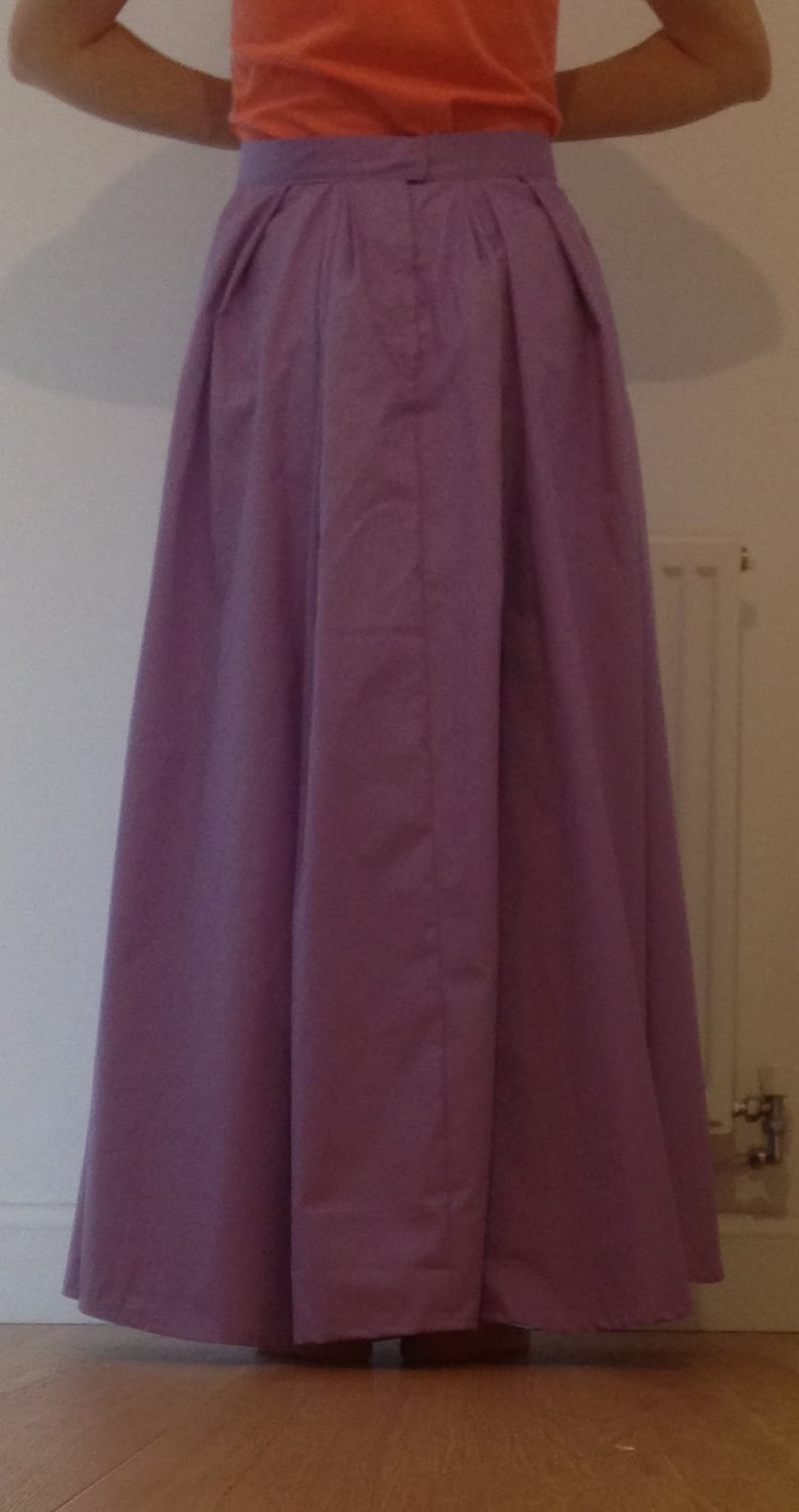 Late Victorian style 1890s ladies Skirt, full length, navy/royal blue, sizes 4-30 lilac