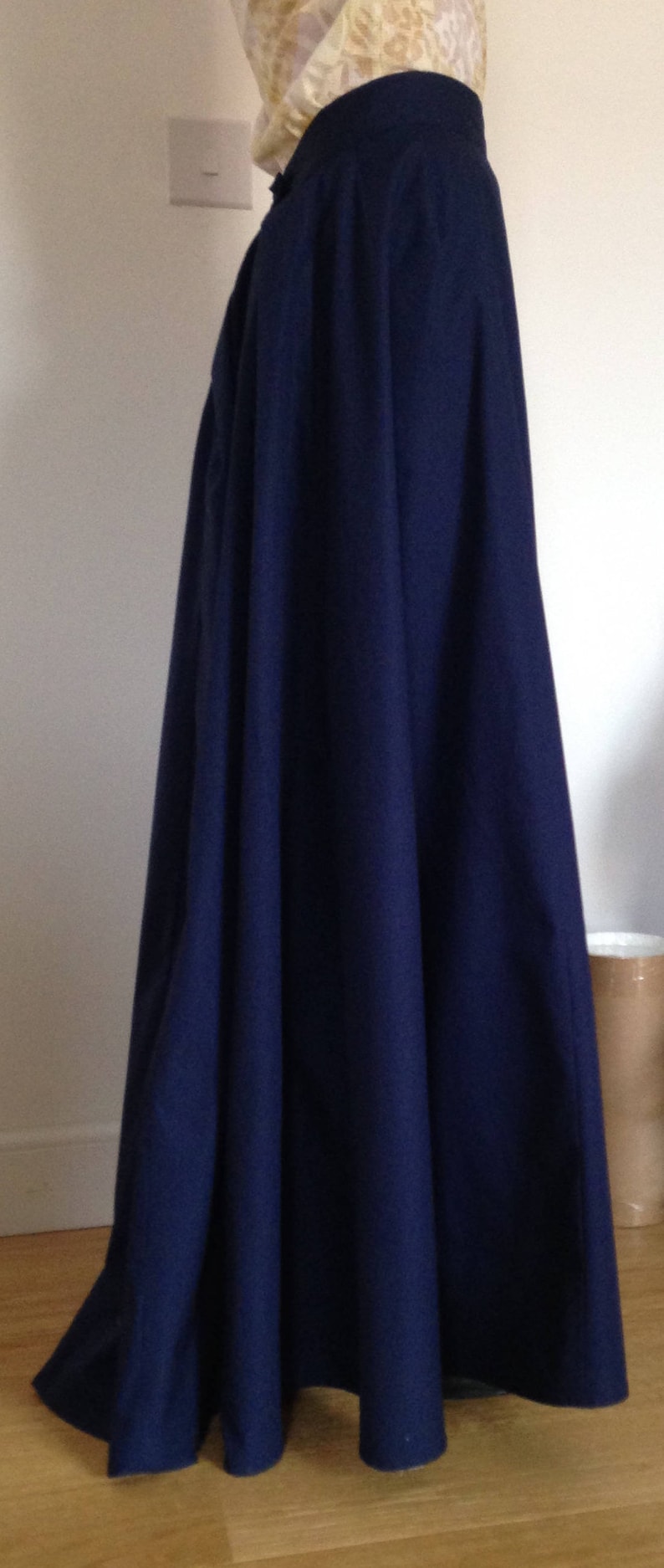 Late Victorian style 1890s ladies Skirt, full length, navy/royal blue, sizes 4-30 navy