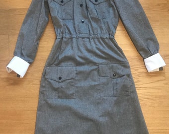 WWII WW2 Lotta Nurse style uniform: grey dress + white apron