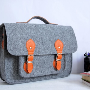 Vilten laptoptas: 13-inch MacBook-tas met leren accenten
