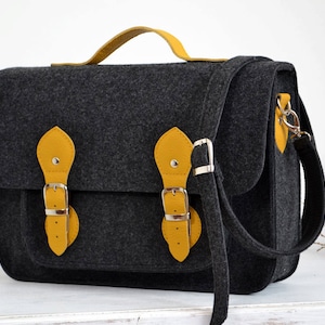 Bolso bandolera de fieltro para portátil de 13 pulgadas: detalles de cuero, bandolera