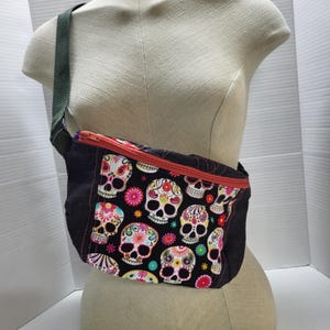 Sac banane.Sac de taille.Sac bandouliere.  Sac banane jeans.Sac banane ajustable. Sacoche de taille.Petit sac bandouliere.Sac banane crâne