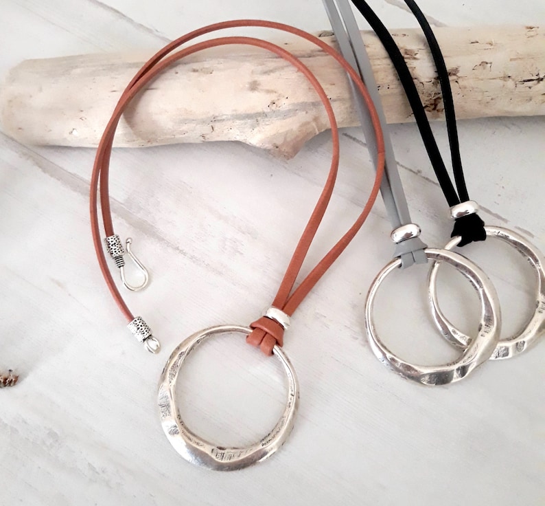Loop Silver Circle Pendant Ring Necklace Leather Eyeglass Etsy
