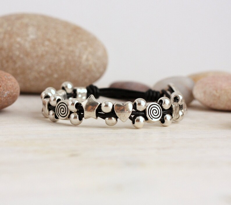 Silver stars Love gift for women Boho Silver beaded bracelet Layered bracelet Leather bracelet for women Heart bracelet