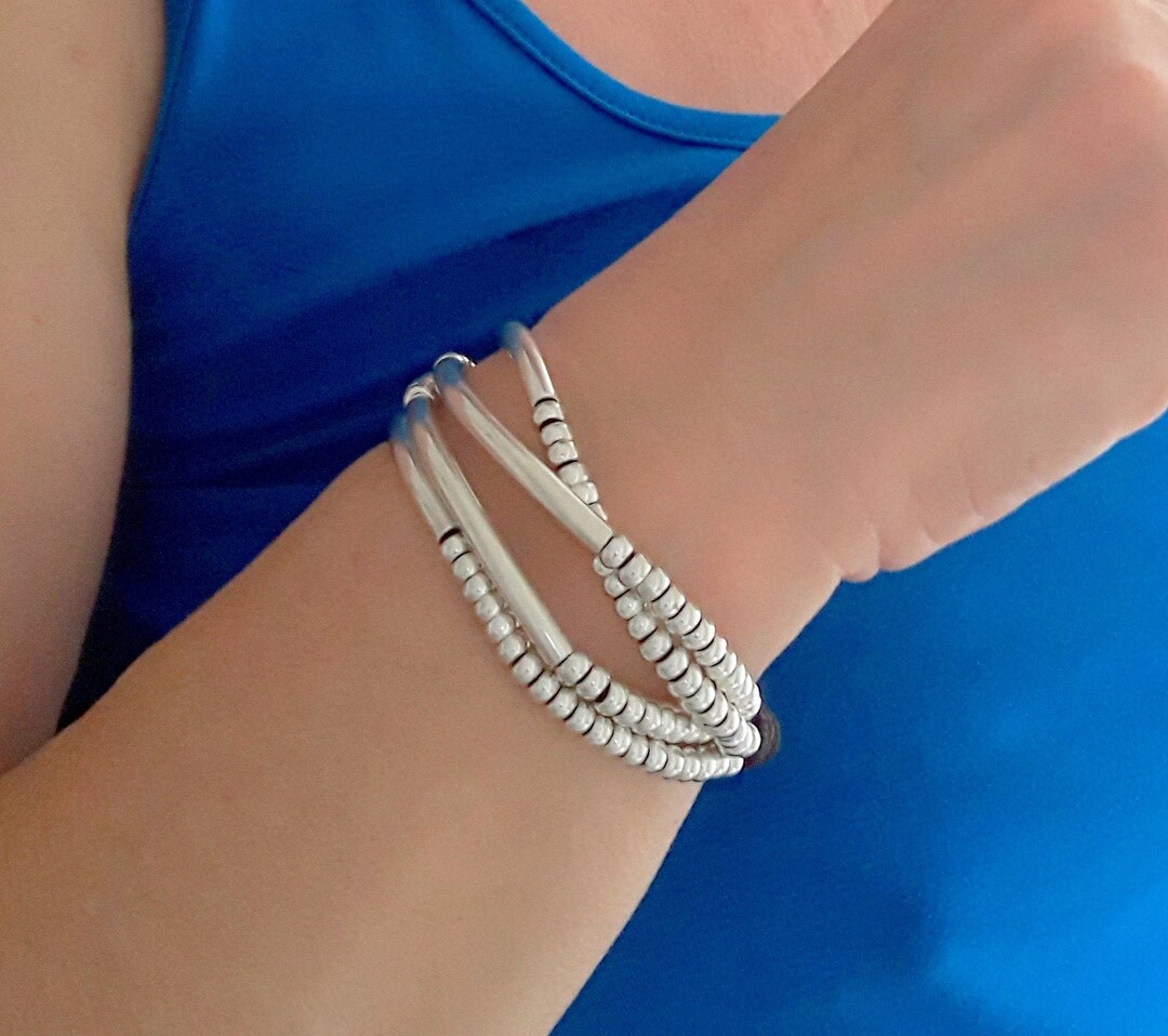 Boho Armband,Boheemse Stretch Armband Meerlagige Kralen Armband Set voor Dames Heren Natuurlijke Turkoois Bangle Charme Olifant Vleugels Hart Hanger Vriendschap Armband,Rood