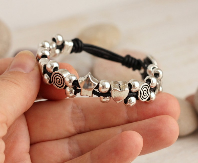 Silver stars Love gift for women Boho Silver beaded bracelet Layered bracelet Leather bracelet for women Heart bracelet