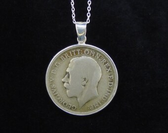 Ciondolo con moneta britannica d'epoca del 1920 - Argento sterling da due scellini, numismatica