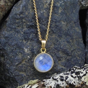 Faceted Moonstone Pendant - Minimalist, 24ct Gold Plated 925 Silver, Beautifully Iridescent Gemstone, Lunar, FREE WORLDWIDE SHIPPING 9483
