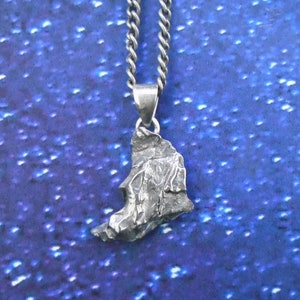 Medium Meteorite Pendant - 925 Silver Bail, Space Necklace, Stargazing, Asteroid, Stars, Sci Fi, Comet, Astronomy,  FREE WORLDWIDE DELIVERY