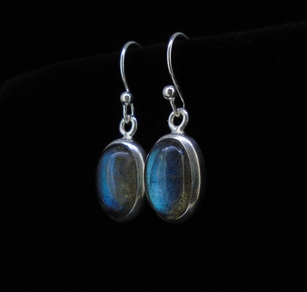 Orecchini con ganci in argento 925, perle di fiume e gocce in agata
