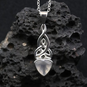 Delicate Chalcedony Sterling Silver Celtic Pendant, 18&quot; Scotland Necklace, Scottish Gemstone, Scotland, FREE WORLDWIDE DELIVERY
