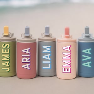 Garrafa de água infantil personalizada com canudo para a volta às aulas, garrafa esportiva com nome personalizado, garrafa de água personalizada para presente de aniversário para crianças pequenas