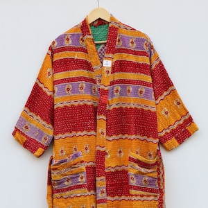Women Wear Cotton Quilted Coat, Vintage Kantha Quilted Reversible jacket, Kimono Style Jackets, Indian handmade House Robe