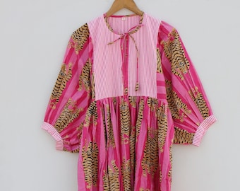 Rosa tigermönstrad maxiklänning för kvinnor, djärv boho bomullsklänning, överdimensionerad statement-midiklänning, djungelsafari-semesteroutfit