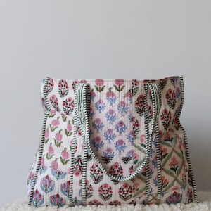 Handmade Quilted Tote Shopping Bag, Floral Print Cotton Market Bag, Jhola Bag, Hippie Bag, Market Bag