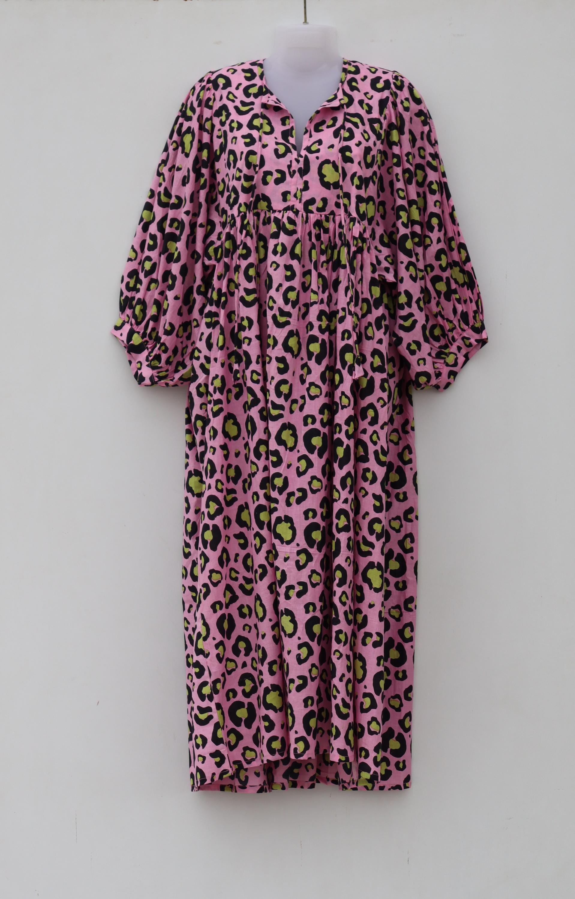 Pink Leopard Print Midi Dress for Women, Oversized Boho Cotton Maxi Dress, Bold Animal Print Loose Fit Outfit Pink Leopard Print Midi Dress for Women, Oversized Boho Cotton Maxi Dress, Bold Animal Print Loose Fit Outfit