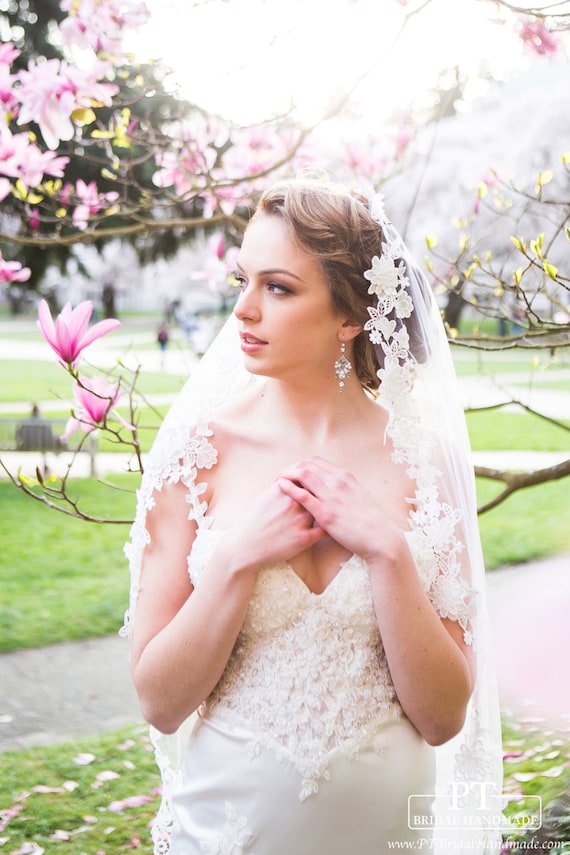 Lace Wedding Veil #31, Fingertip Lace Veil, One Layer  display picture 2