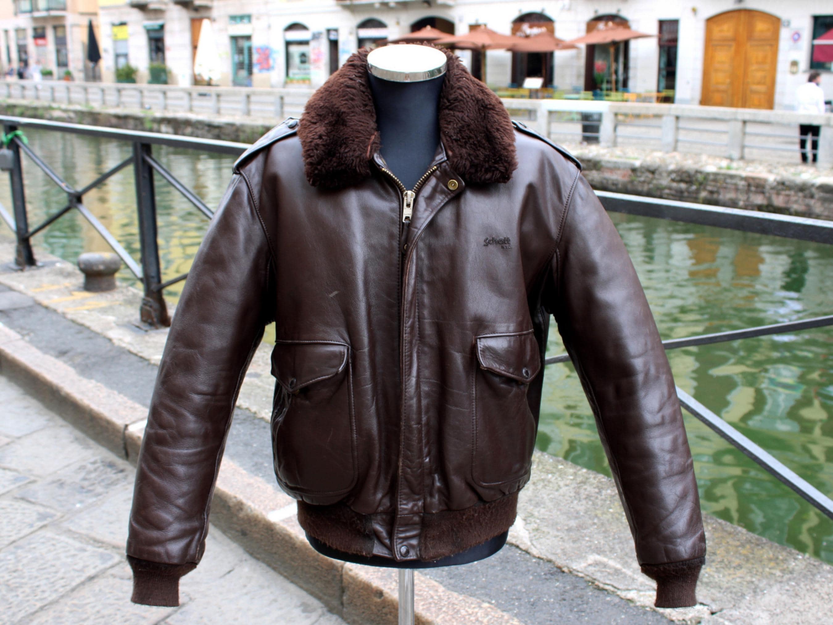 Schott vintage brown leather bomber jacket size 46 usa (xl)