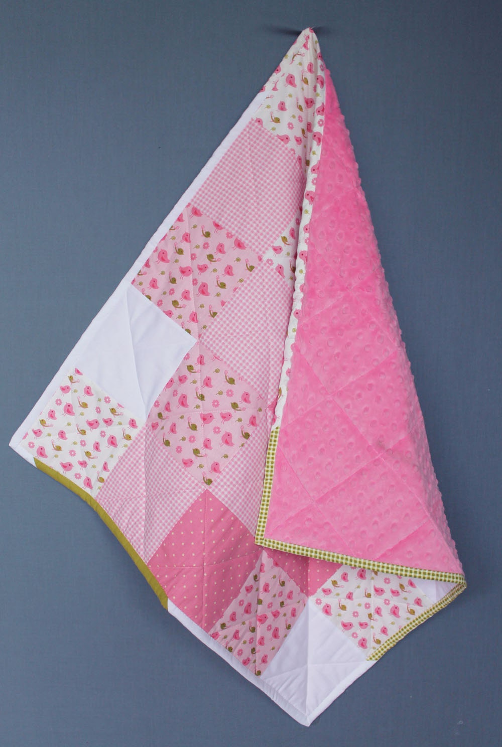 Couverture Bébé/Quilt Patchwork - Rose et Blanc Oiseaux