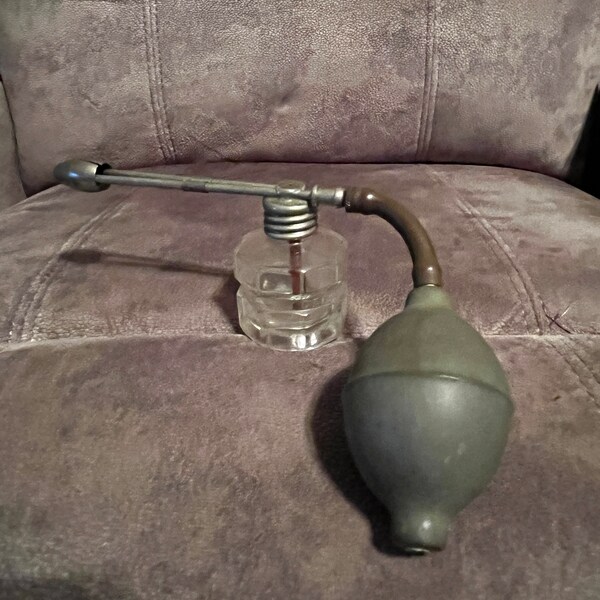 1930s Nose & Throat Atomizer