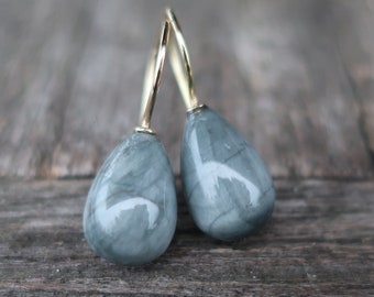 585 Gold Earrings Grey Jasper Pad