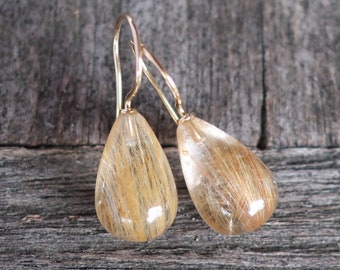 585 Guldhängande Örhängen, Bergkristall med Guldrutil, 16 x 10 mm