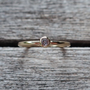 585 yellow gold delicate engagement ring with brilliant 0.8ct flawless!