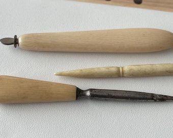 vintage sewing accessories.