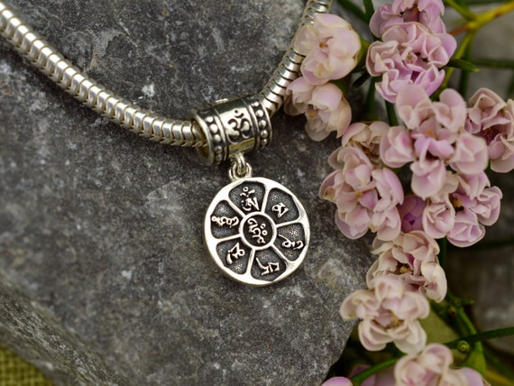 charm pandora mani charm pandora mani