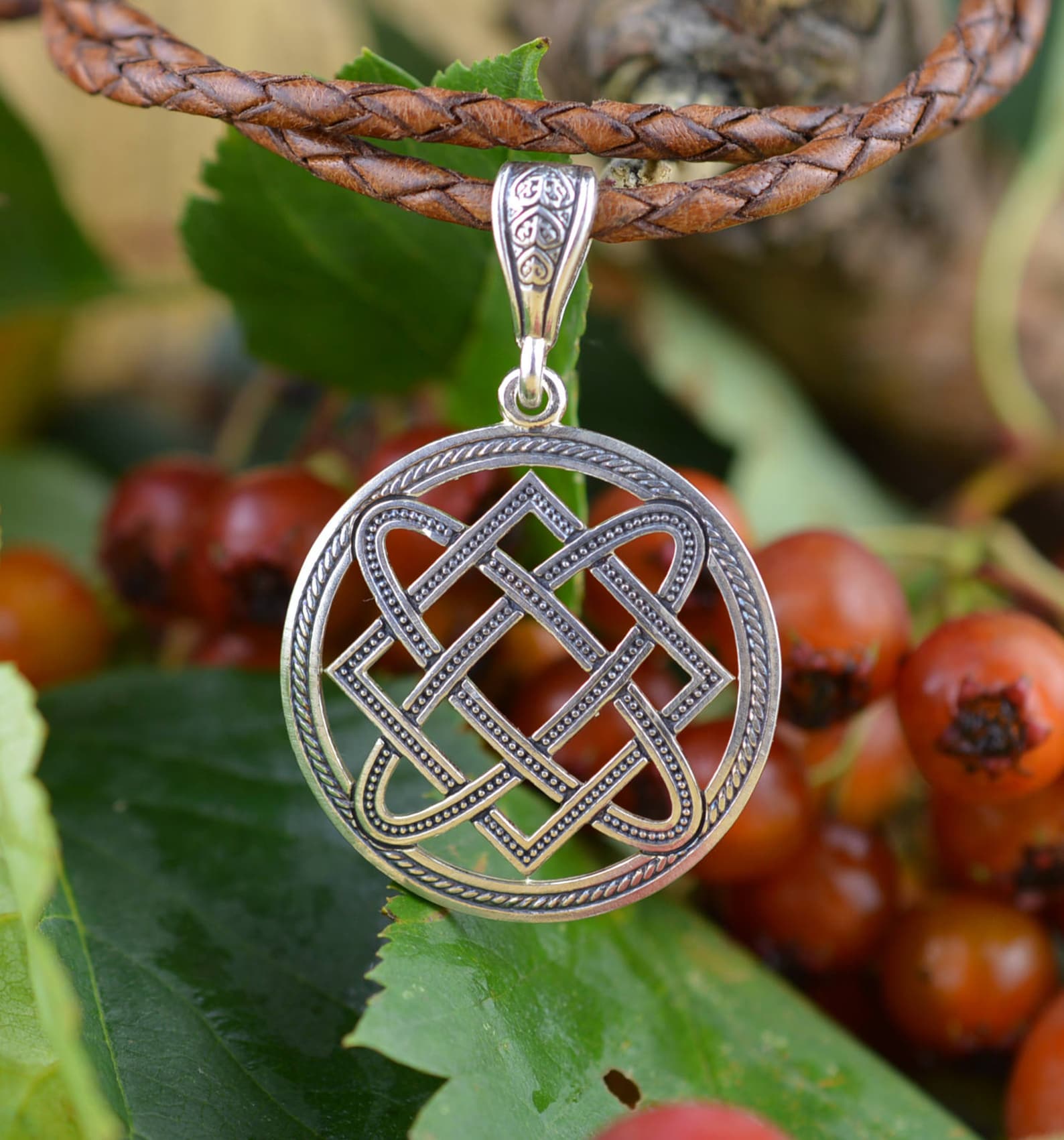 славянские обереги звезда лады богородицы. славянские обереги звезда лады богородицы. славянский оберег лада богородица. славянский оберег звезда лады. берегиня звезда лады амулет.