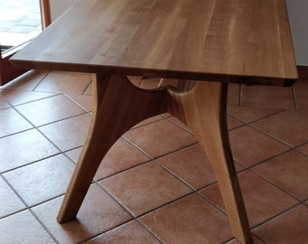 Planos de bricolaje para una mesa interior con capacidad para 10 personas