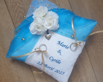 Coussin alliances mariage bleu azur et or personnalisé, Saperlipopette Création