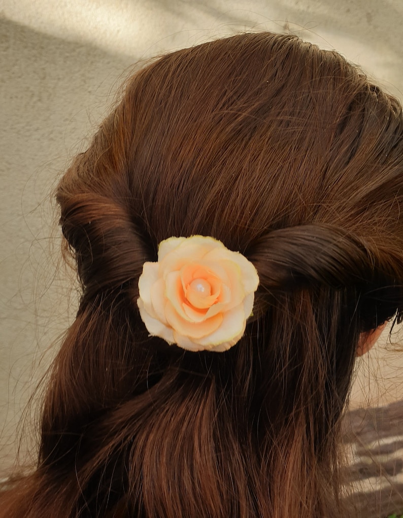 Saperlipopette Creation Peach-colored pink hair pic country-themed bride hairstyle