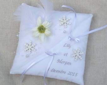 Coussin d'alliance, décoration mariage thème hiver, flocon de neige, fleur, montagne, Edelweiss, blanc, Saperlipopette Création