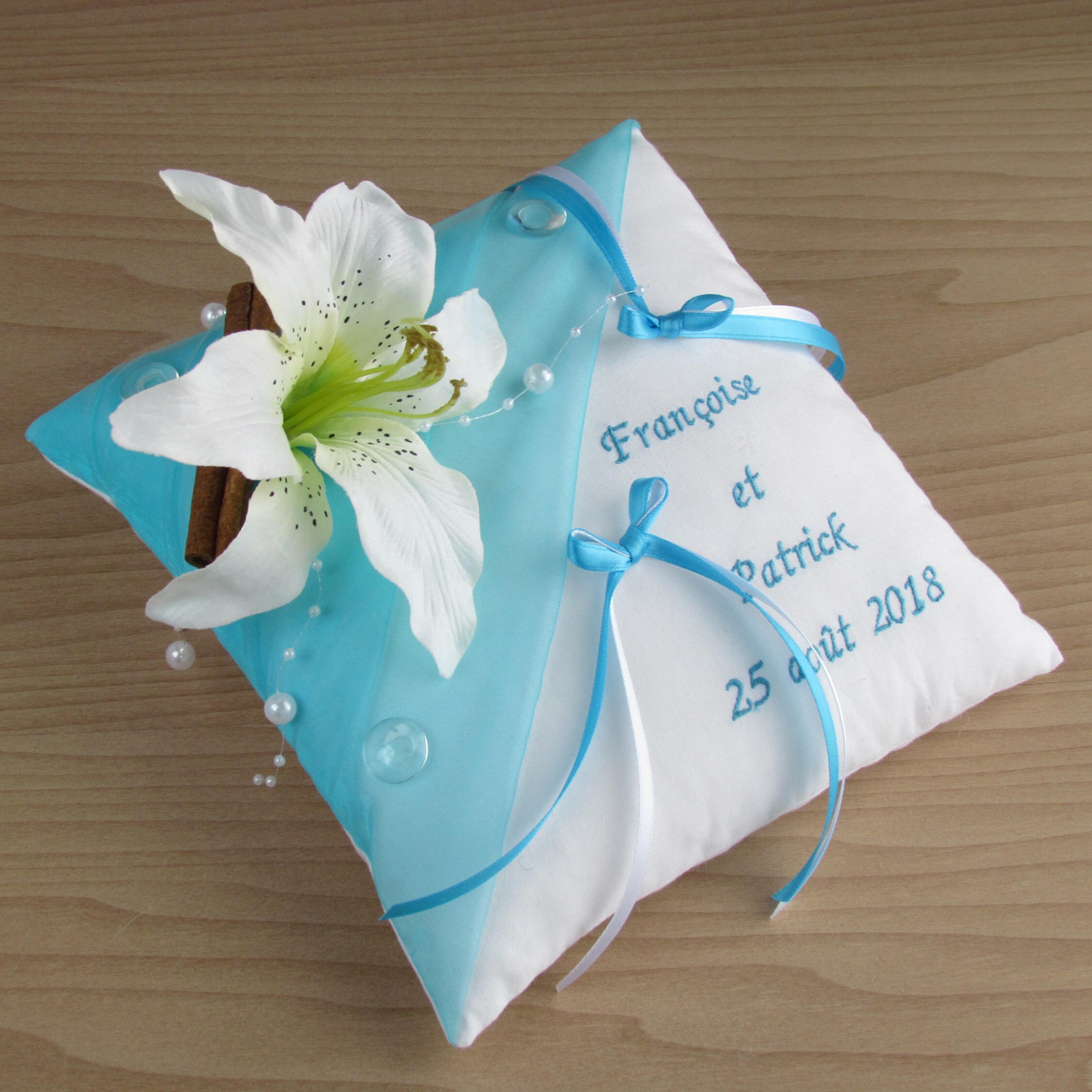 Anneaux de mariage entièrement isolés en 3D | PSD Premium