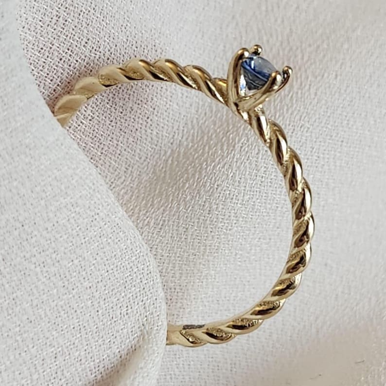 Genuine Sapphire Ring • AAA Sapphire Twisted Ring •Gemstone Ring • Birthday Gifts •Sapphire Ring • Dainty Ring • September Birthstone bild 9