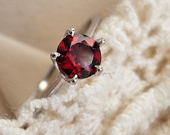 Red Garnet Ring •  Silver Garnet Ring • Garnet Jewelry• Silver Ring•  Birthday Gifts for Her•  Mom gifts Valentine's gifts for her
