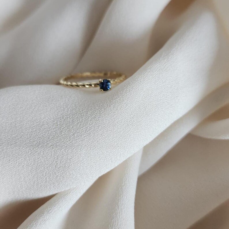 Genuine Sapphire Ring • AAA Sapphire Twisted Ring •Gemstone Ring • Birthday Gifts •Sapphire Ring • Dainty Ring • September Birthstone bild 6