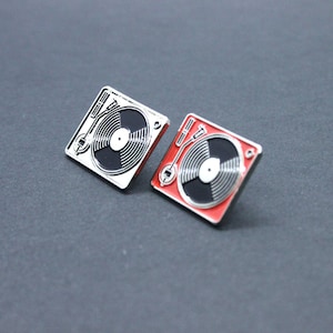 Record Player Enamel Pin - Record Player brooch