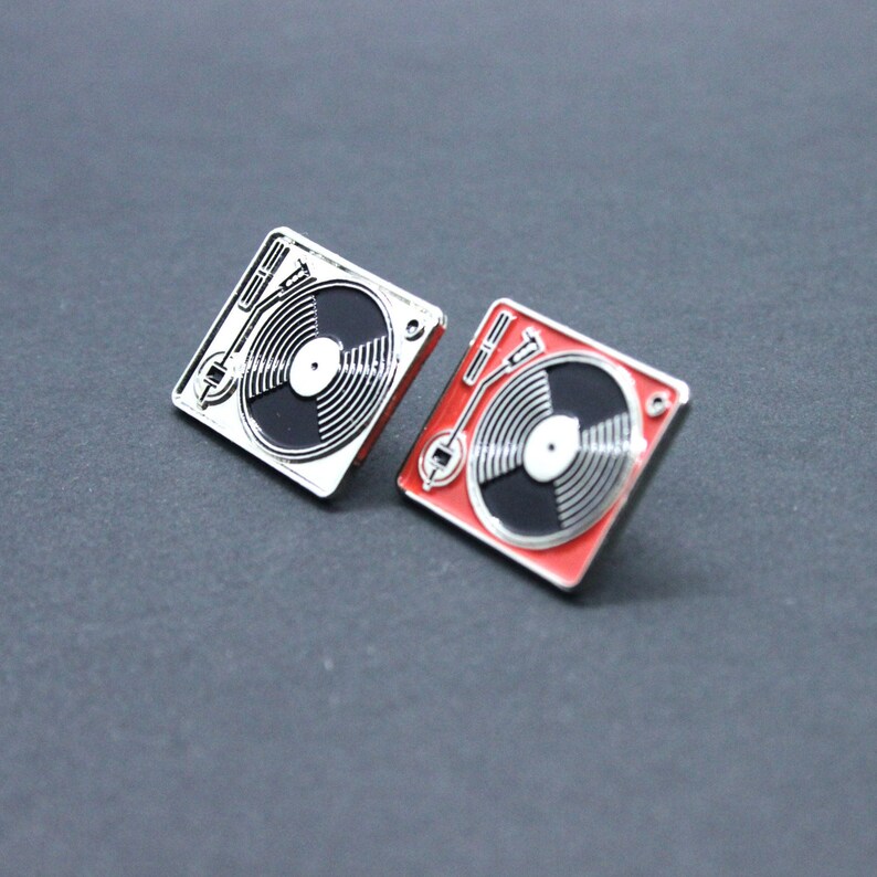 Record Player Enamel Pin Record Player brooch imagem 1