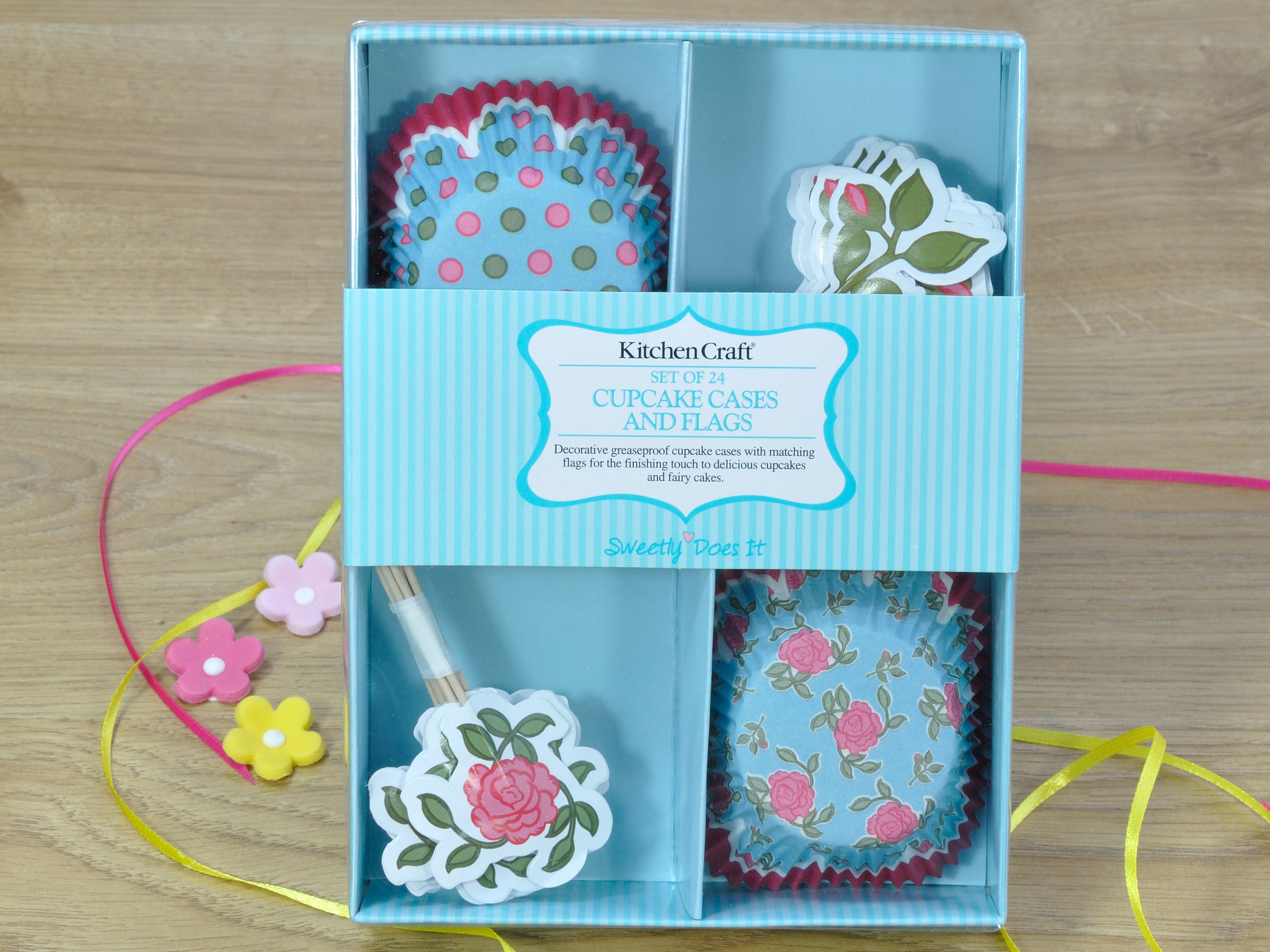 Set Of 24 Flowery Cupcake Cases Flag Cake Toppers Set Of 24 Flowery Cupcake Cases Flag Cake Toppers