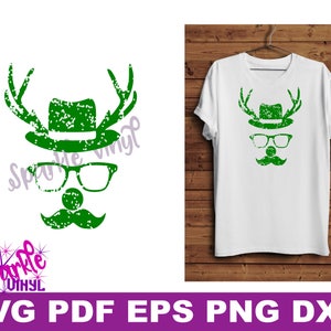 Svg camisa de rena vintage grunge desgastada de Natal arquivos svg para cricut ou silhueta, rena com óculos nariz vermelho bigode chapéu svg
