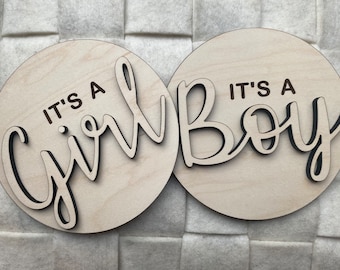 Newborn birth it’s a GIRL/it’s a BOY wooden photography announcement sign