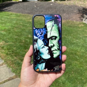 Frankenstein Monster und Braut Handyhülle | iPhone 11, 12 oder 12 Pro Hülle