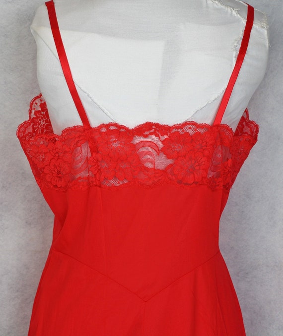 1950s Vintage Full Slip, Vanity Fair Slip, Red Sl… - image 5