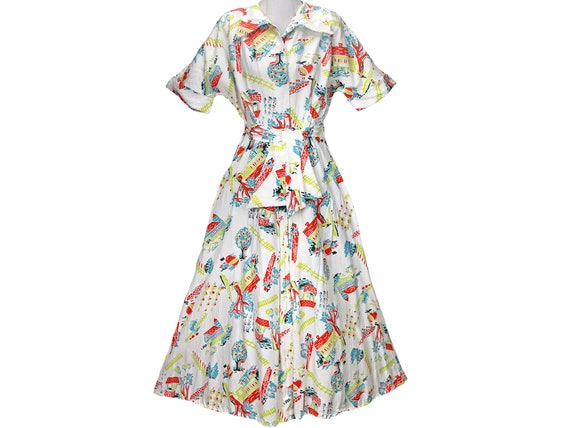 40s Vintage Dress, Novelty Print, Barn, Farm, Hous