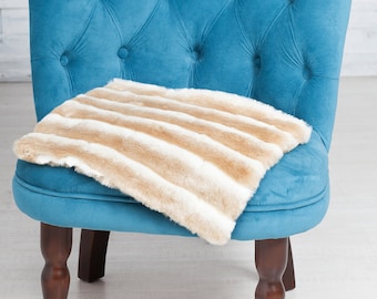 Faux fur chair pad by ARTFUR. Chinchilla Beige