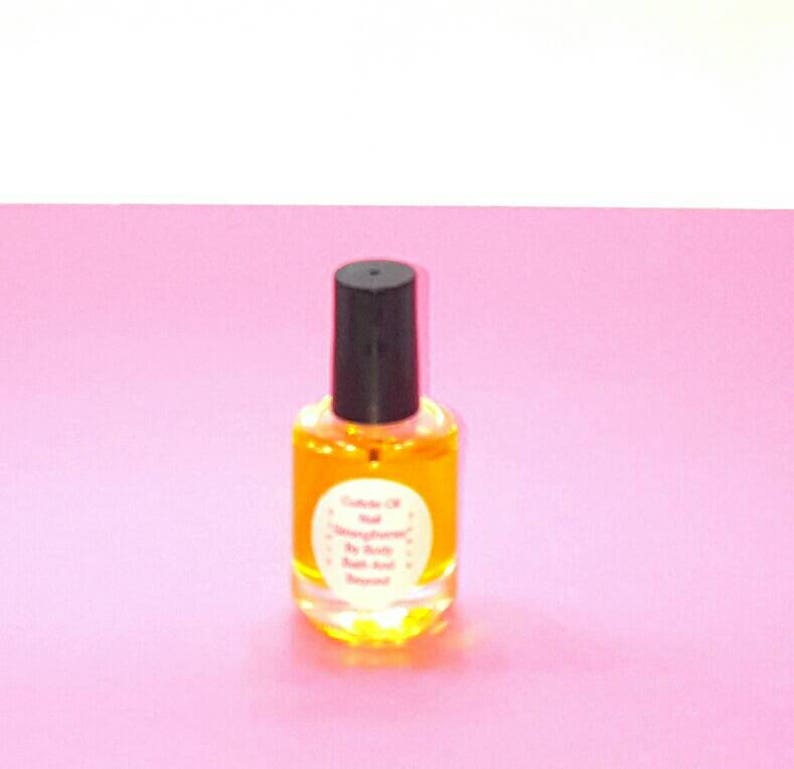 Cuticle Oil / Nail Strengthener / Nail Treatment / Nail Growth Formula