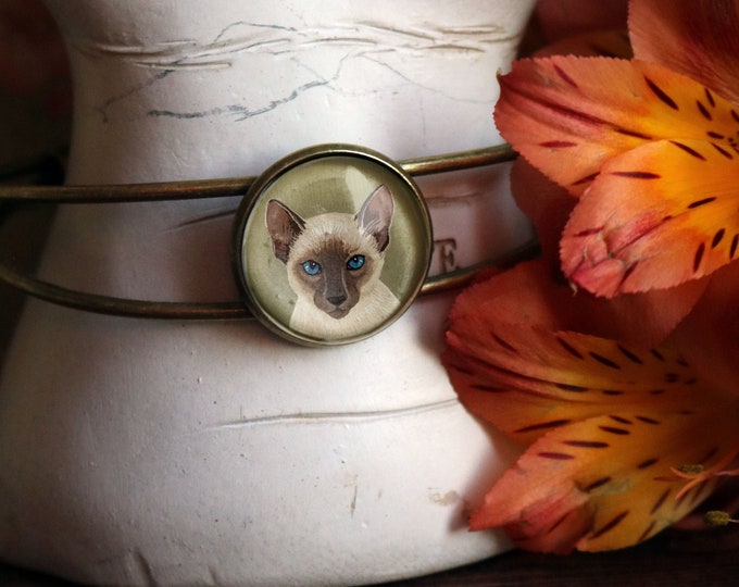 Siamese Cat Glass Cabochon Cuff Bracelet